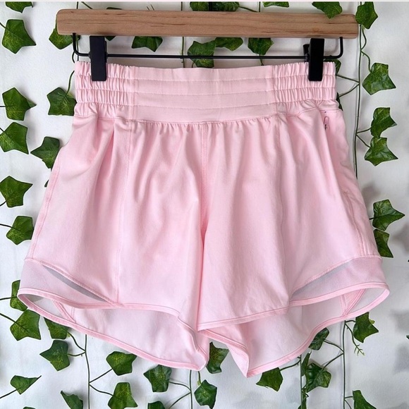 Lululemon Hotty Hot LR Lined Short Strawberry Milkshake - Picture 12 of 14